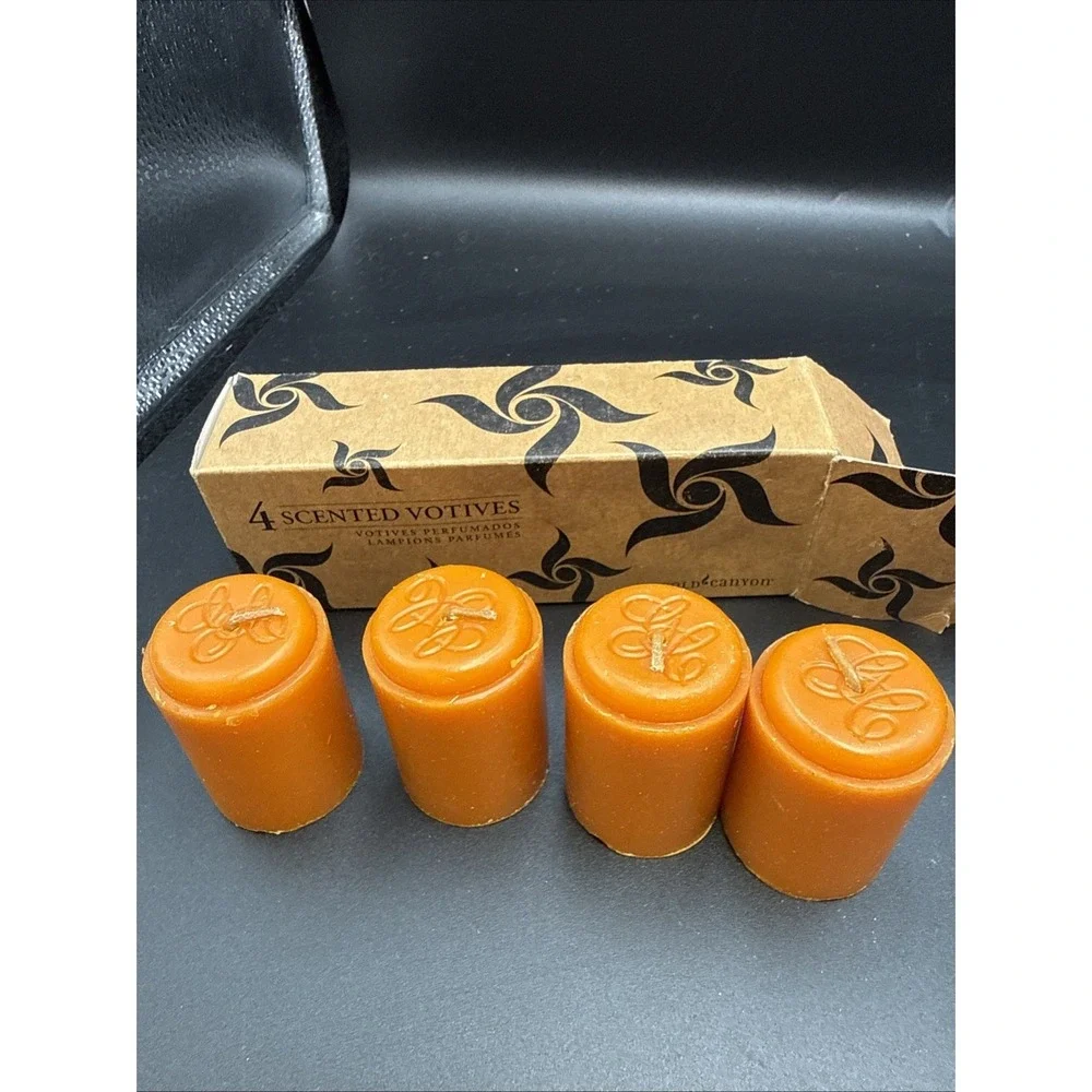 Gold Canyon Pumpkin Pie 8 Votives, New.‎ Box Damage